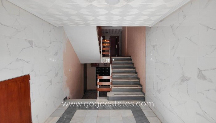 Te koop - Appartement - Appartement op de middelste verdieping - Orihuela - Punta Prima