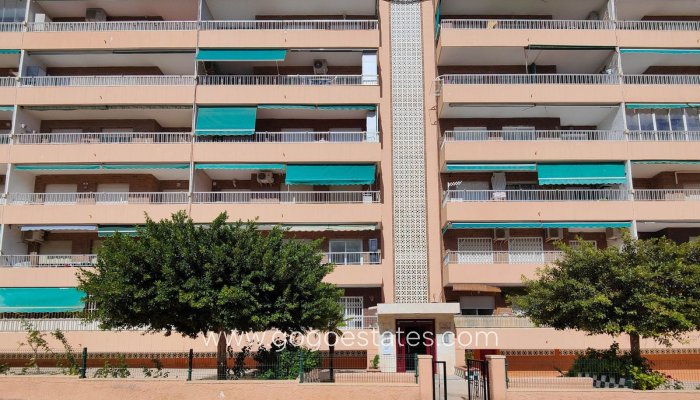 Te koop - Appartement - Appartement op de middelste verdieping - Orihuela - Punta Prima