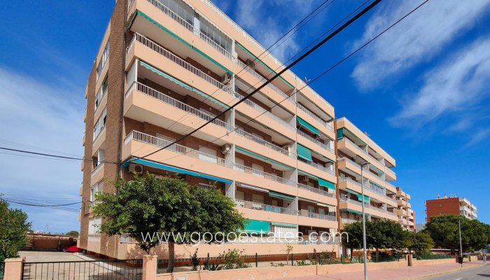 Te koop - Appartement - Appartement op de middelste verdieping - Orihuela - Punta Prima