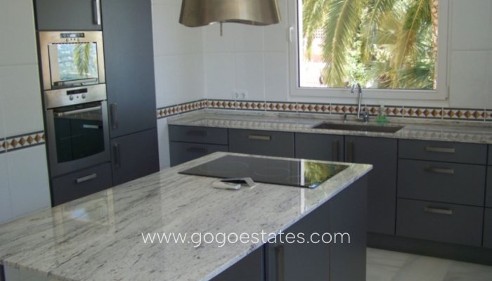 Te koop - Huis - Vrijstaande Villa - Calpe - Calpe Centro