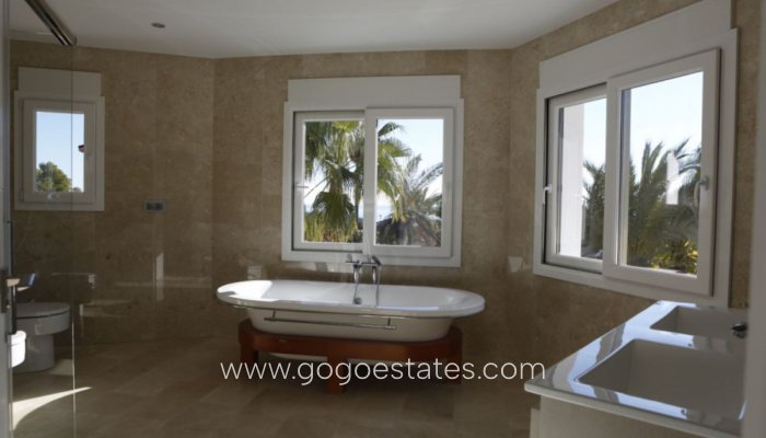 Te koop - Huis - Vrijstaande Villa - Benissa - Benissa Centro