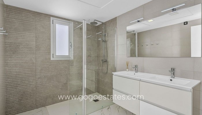 Revente - Maison - Villa Individuelle - Guardamar del Segura - Guardamar del Segura Centro