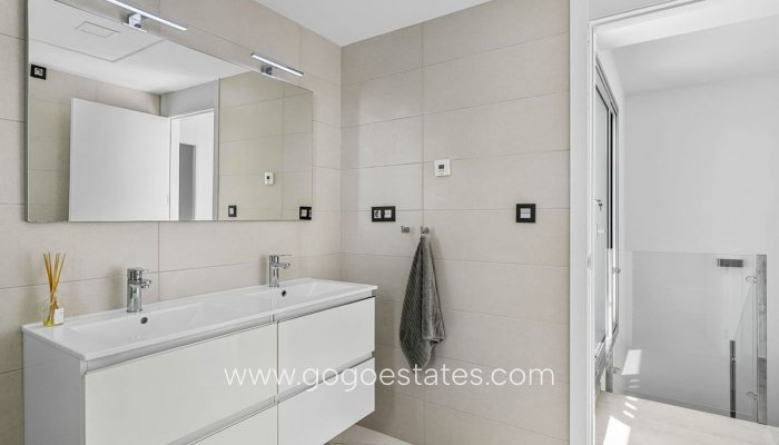 Revente - Maison - Villa Individuelle - Guardamar del Segura - Guardamar del Segura Centro