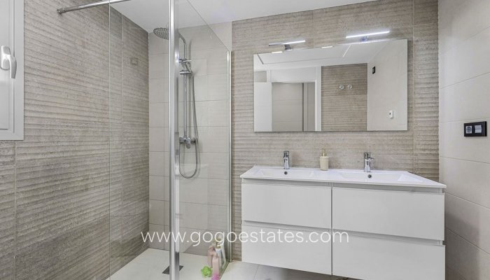 Revente - Maison - Villa Individuelle - Guardamar del Segura - Guardamar del Segura Centro