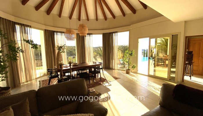 Te koop - Huis - Vrijstaande Villa - Busot - Busot Centro