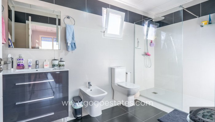 Te koop - Huis - Vrijstaande Villa - Benejuzar - Benejuzar Centro