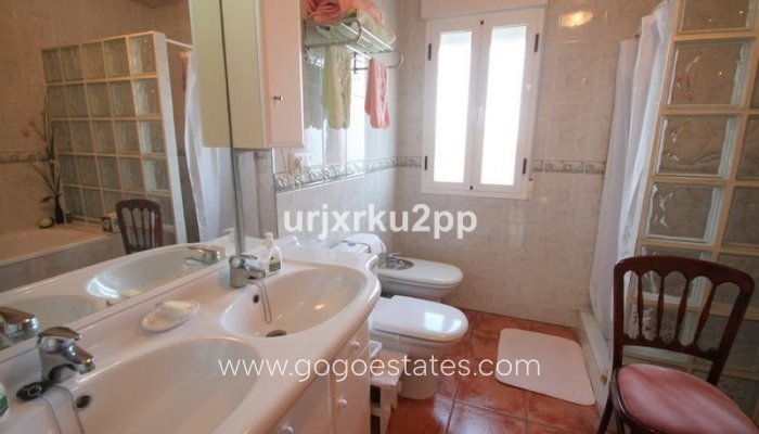 Te koop - Huis - Vrijstaande Villa - Torrevieja - Aguas Nuevas