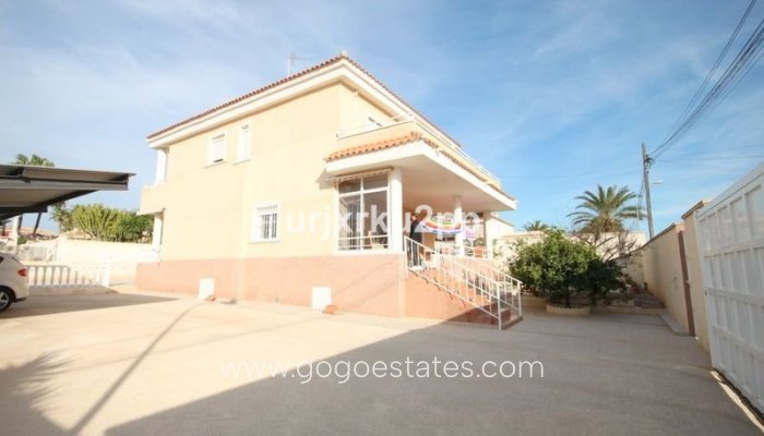 Te koop - Huis - Vrijstaande Villa - Torrevieja - Aguas Nuevas
