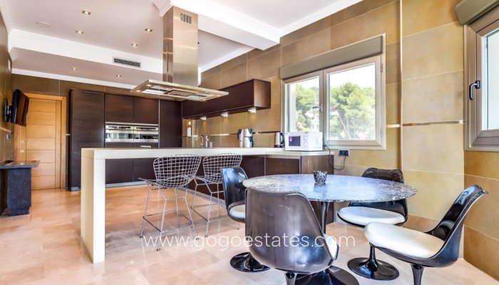 Te koop - Huis - Vrijstaande Villa - Benissa - Benissa Centro