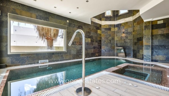 Te koop - Huis - Vrijstaande Villa - Benissa - Benissa Centro