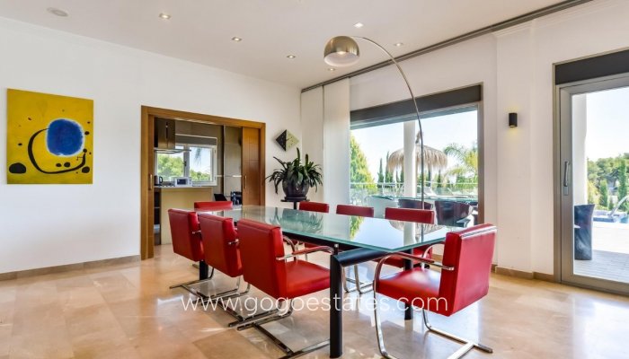 Te koop - Huis - Vrijstaande Villa - Benissa - Benissa Centro