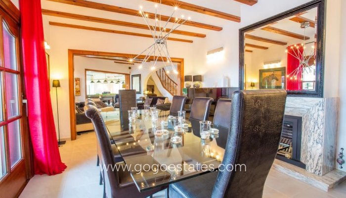 Te koop - Huis - Vrijstaande Villa - Calpe - Calpe Centro