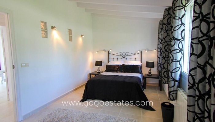 Te koop - Huis - Vrijstaande Villa - Calpe - Calpe Centro