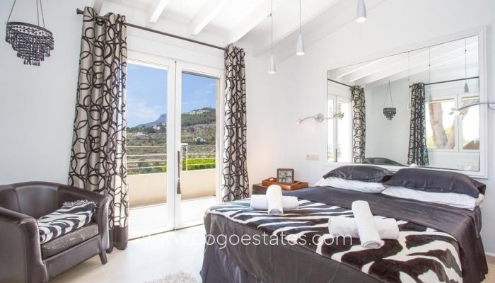 Te koop - Huis - Vrijstaande Villa - Calpe - Calpe Centro