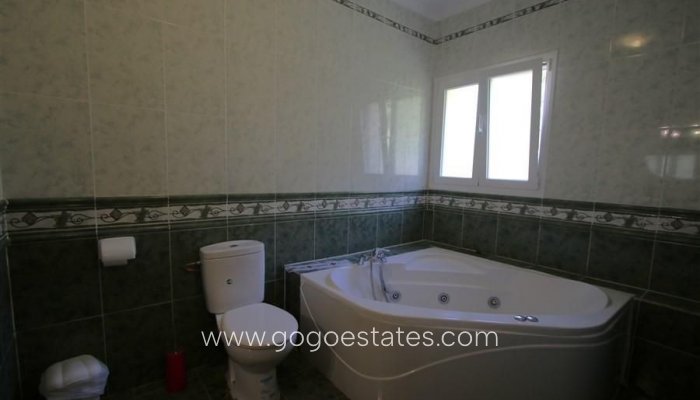 Te koop - Huis - Vrijstaande Villa - Calpe - Calpe Centro