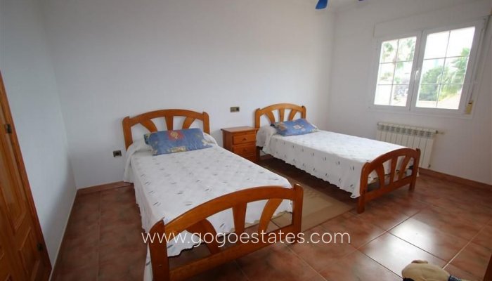 Te koop - Huis - Vrijstaande Villa - Pinoso - Los Pinos