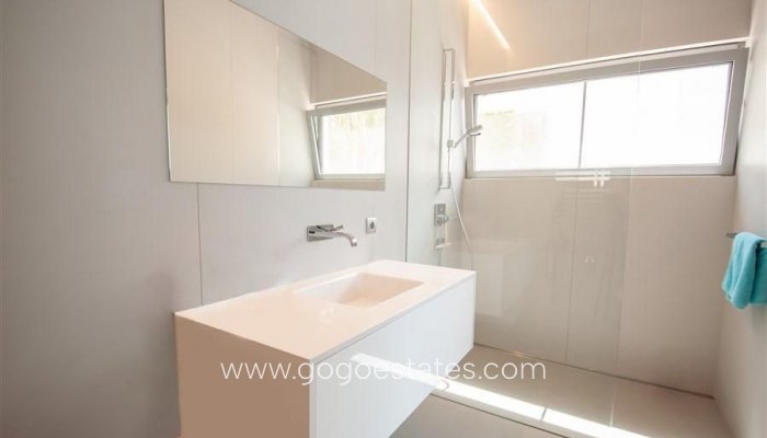 Te koop - Huis - Vrijstaande Villa - Calpe - Calpe Centro