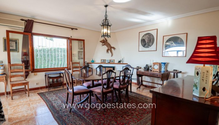 Te koop - Huis - Vrijstaande Villa - Calpe - Calpe Centro