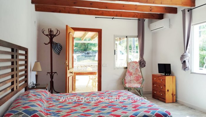 Resale - House - Detached Villa - Parcent