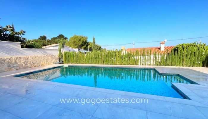 Te koop - Huis - Vrijstaande Villa - Dénia - Denia Centro