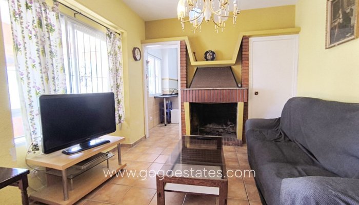 Te koop - Huis - Vrijstaande Villa - Parcent