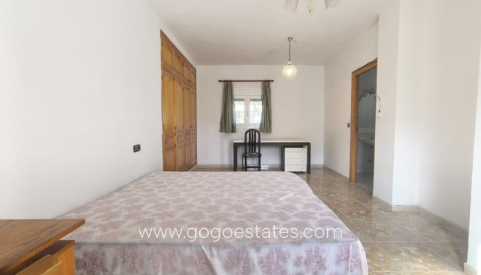 Te koop - Huis - Vrijstaande Villa - Parcent