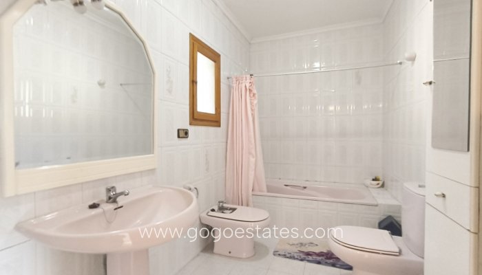 Te koop - Huis - Vrijstaande Villa - Parcent