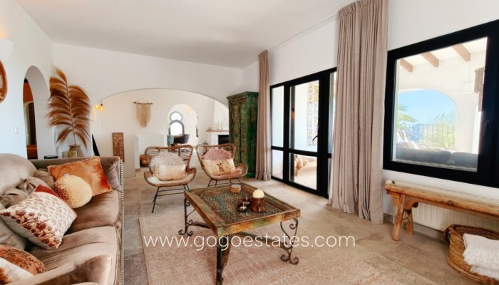 Te koop - Huis - Vrijstaande Villa - Teulada - Moraira