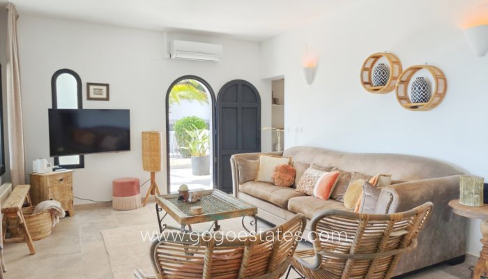 Te koop - Huis - Vrijstaande Villa - Teulada - Moraira