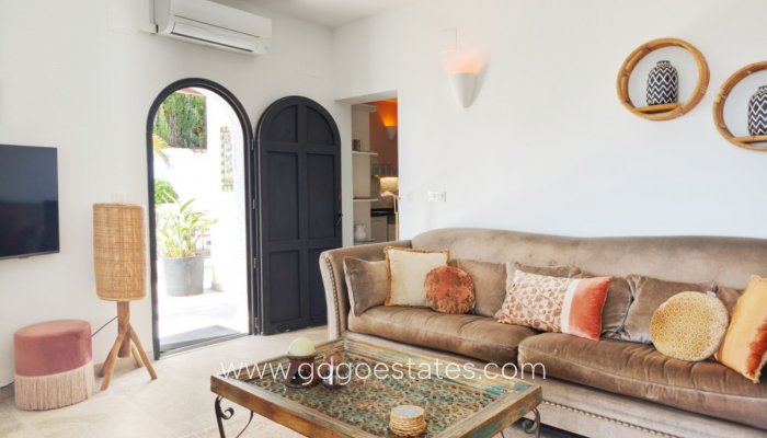 Te koop - Huis - Vrijstaande Villa - Teulada - Moraira