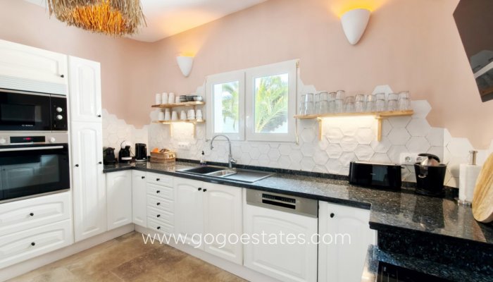 Te koop - Huis - Vrijstaande Villa - Teulada - Moraira