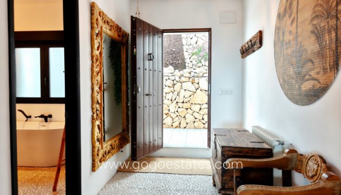 Te koop - Huis - Vrijstaande Villa - Teulada - Moraira