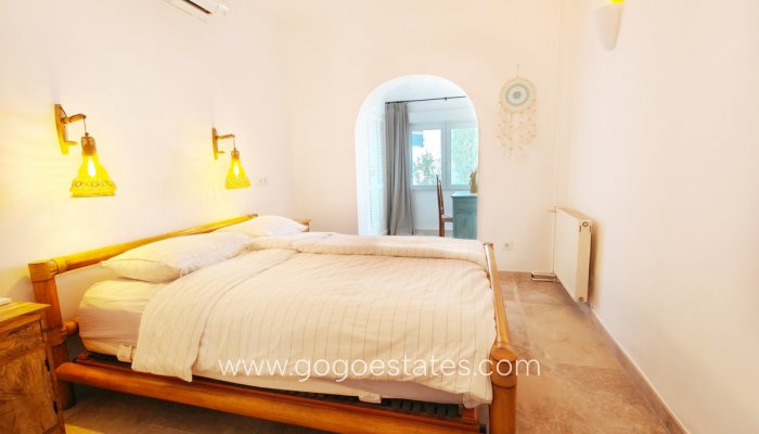 Te koop - Huis - Vrijstaande Villa - Teulada - Moraira