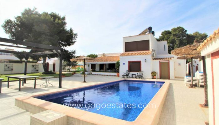 Te koop - Huis - Vrijstaande Villa - Orihuela - Lomas de Cabo Roig