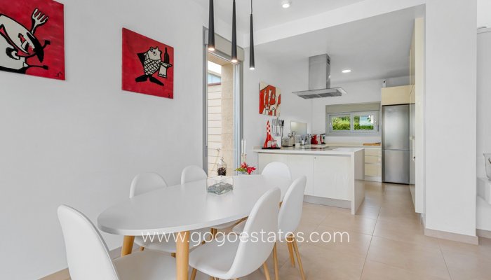 Te koop - Huis - Vrijstaande Villa - Orihuela - Vista Bella Golf