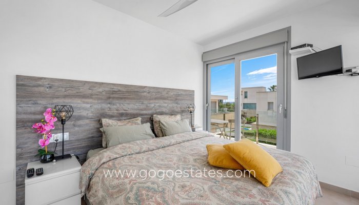 Te koop - Huis - Vrijstaande Villa - Orihuela - Vista Bella Golf