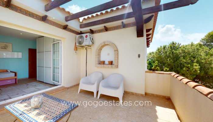 Te koop - Huis - Vrijstaande Villa - Orihuela - La Zenia