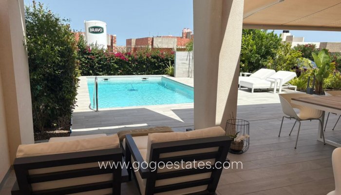 Te koop - Huis - Vrijstaande Villa - Algorfa - La finca golf