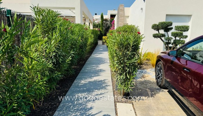 Te koop - Huis - Vrijstaande Villa - Algorfa - La finca golf