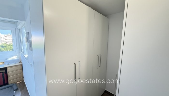 Te koop - Huis - Vrijstaande Villa - Orihuela - La Zenia