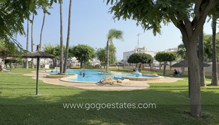 Te koop - Huis - Vrijstaande Villa - Orihuela - La Zenia