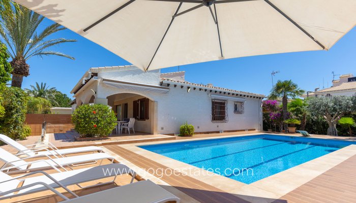 Te koop - Huis - Vrijstaande Villa - Orihuela - Punta Prima