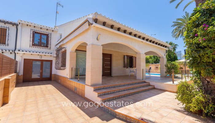 Te koop - Huis - Vrijstaande Villa - Orihuela - Punta Prima