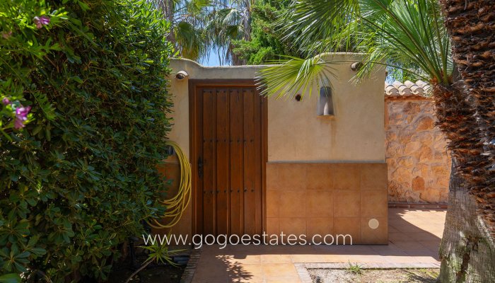 Te koop - Huis - Vrijstaande Villa - Orihuela - Punta Prima