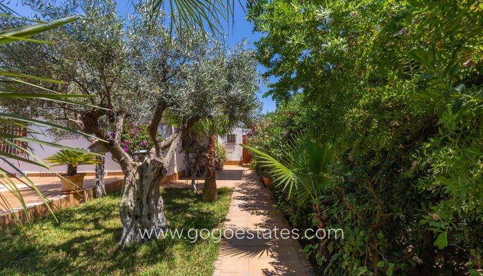 Te koop - Huis - Vrijstaande Villa - Orihuela - Punta Prima