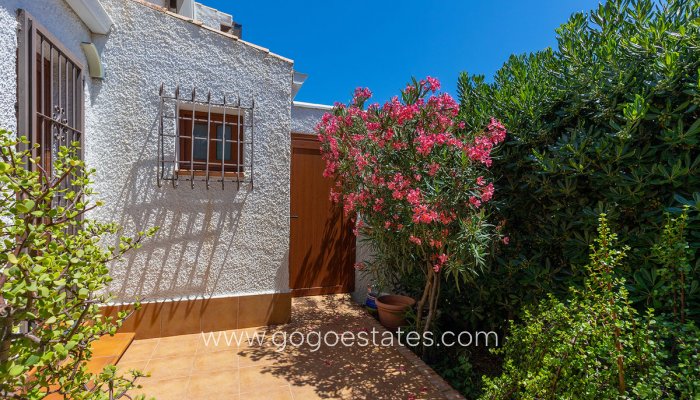 Te koop - Huis - Vrijstaande Villa - Orihuela - Punta Prima