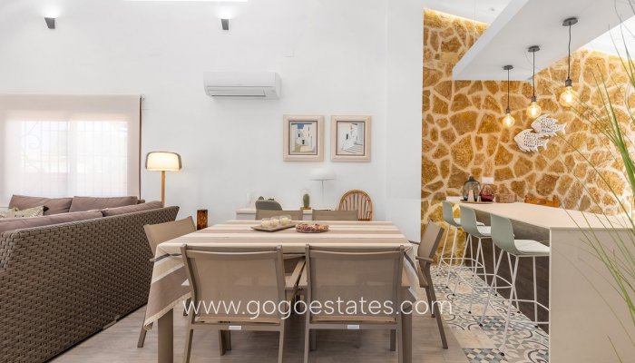 Te koop - Huis - Vrijstaande Villa - Orihuela - Punta Prima