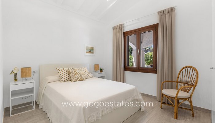 Te koop - Huis - Vrijstaande Villa - Orihuela - Punta Prima