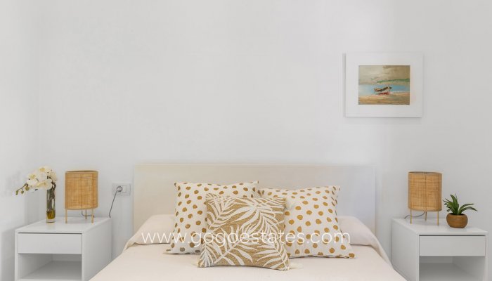 Te koop - Huis - Vrijstaande Villa - Orihuela - Punta Prima