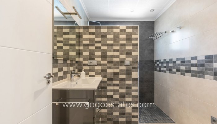 Te koop - Huis - Vrijstaande Villa - Orihuela - Punta Prima